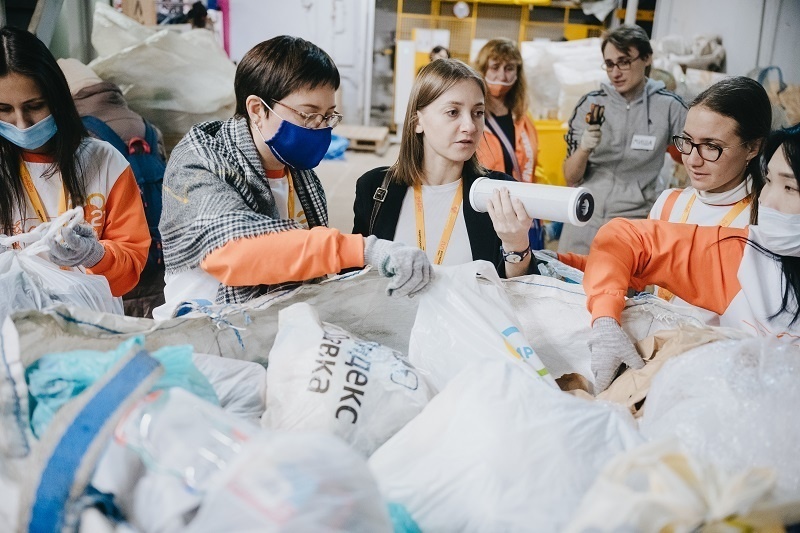 Волонтёры педвузов помогают беженцам из ДНР и ЛНР 